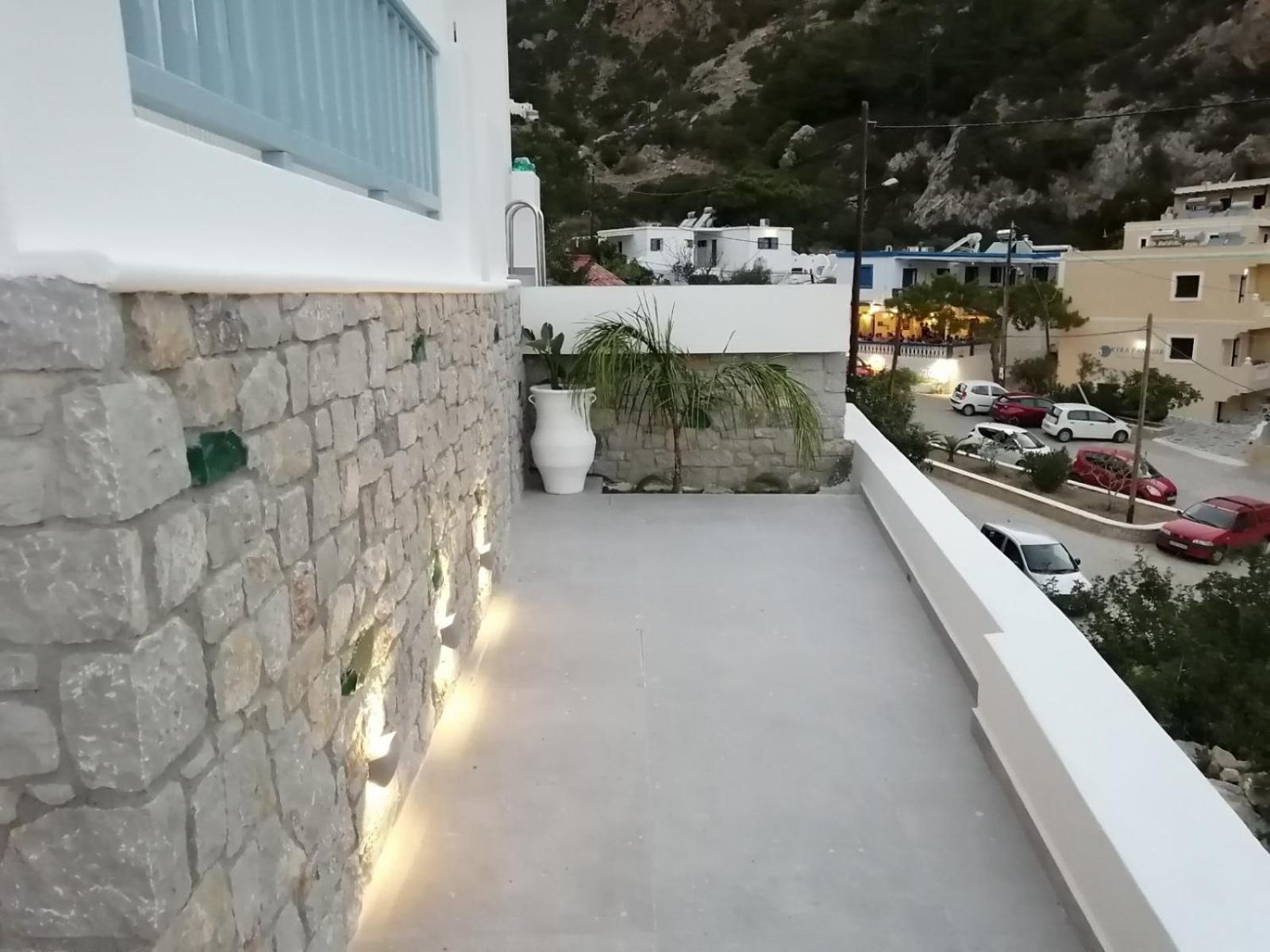 Enilion Luxury Suites Kyra Panagia Zewnętrze zdjęcie